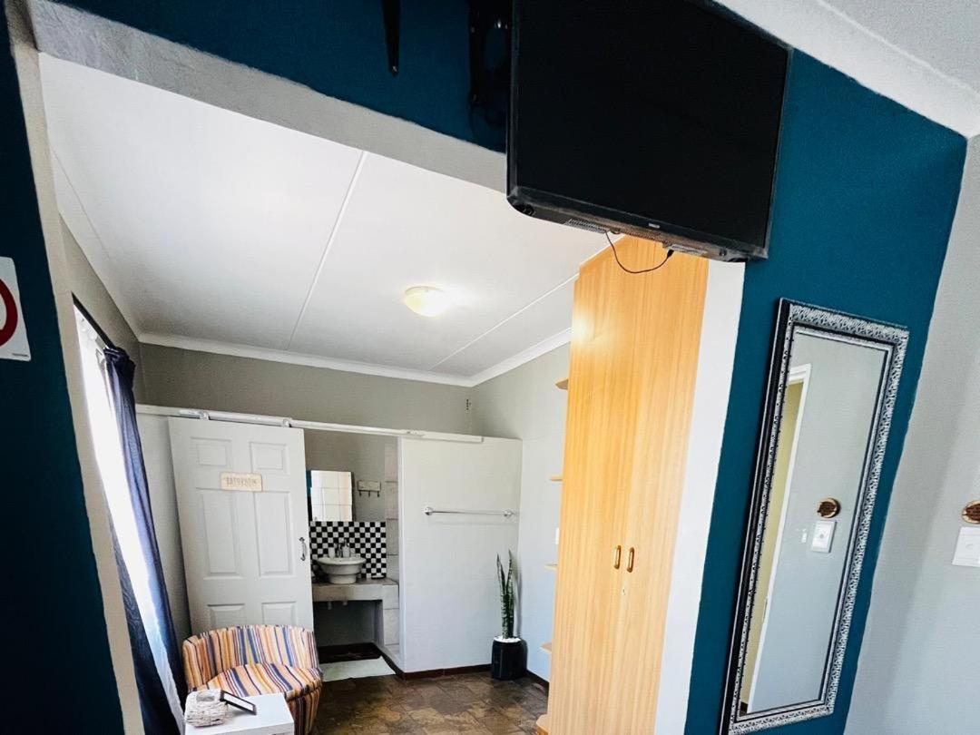 Kate's Nest Guesthouse Windhoek Chambre photo