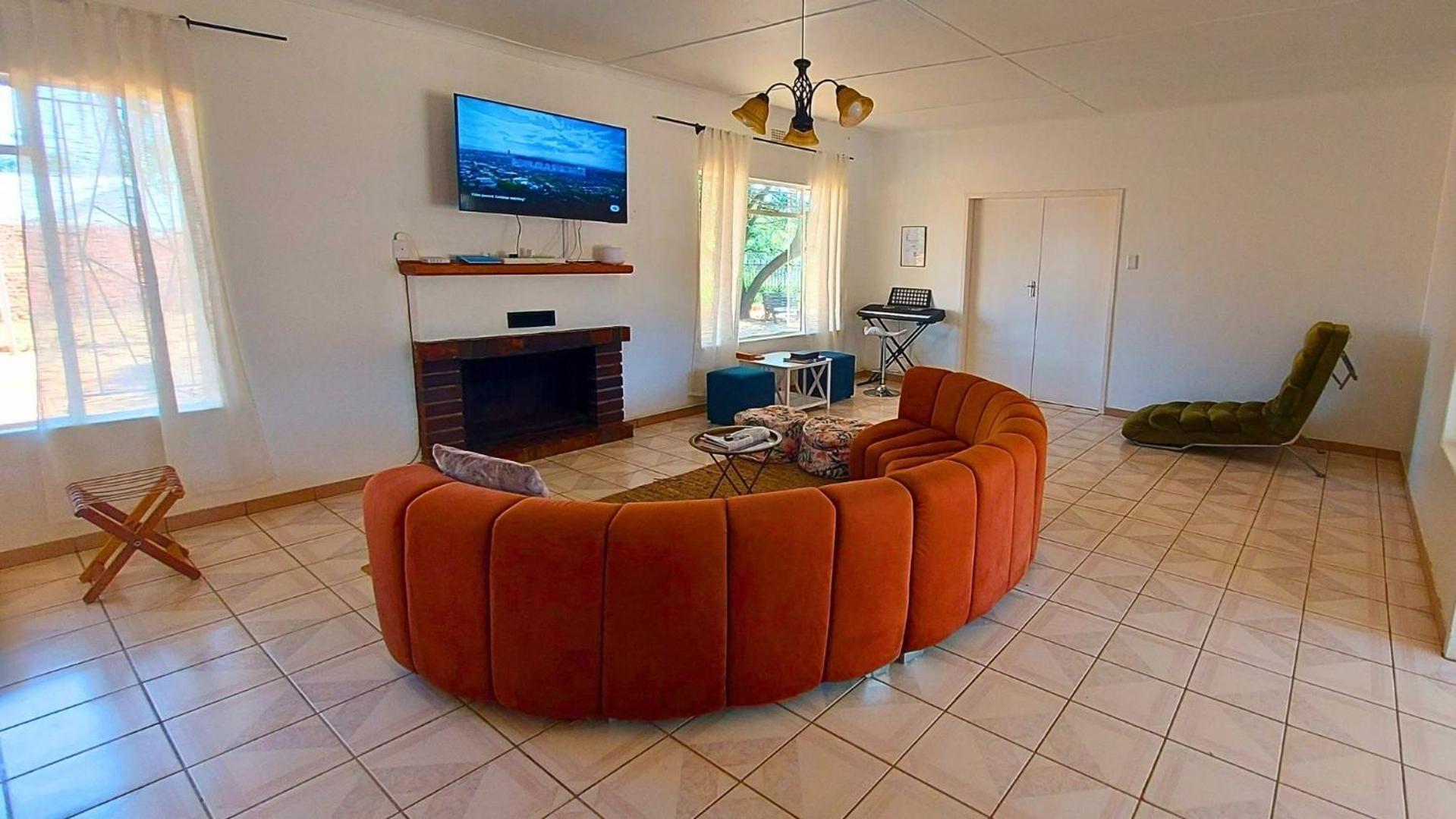 Kate's Nest Guesthouse Windhoek Extérieur photo
